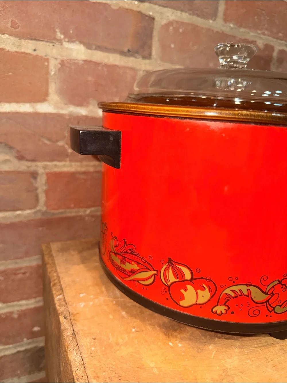 Crock-Pot Red Slow Cooker Vintage Spice Design 70s Kitchenware Rival
